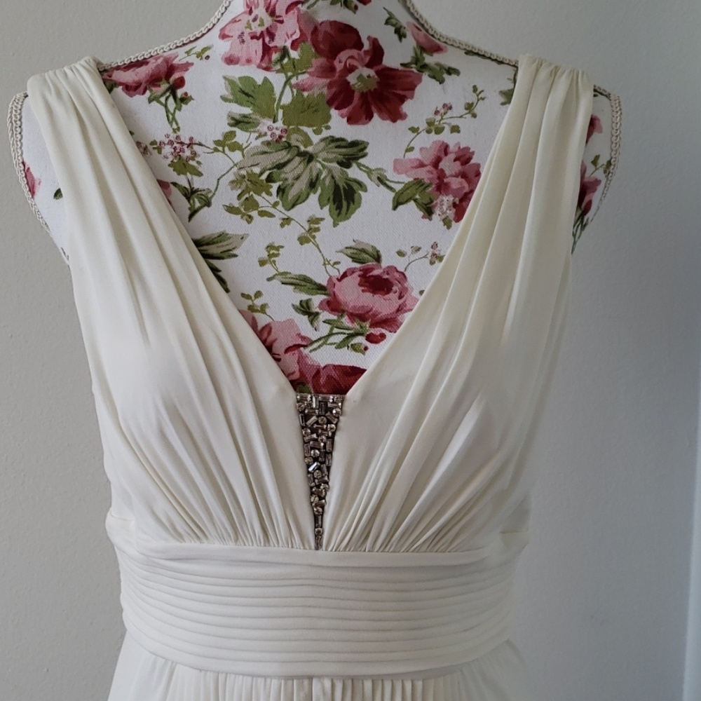 Dress white - Picture 2 of 4